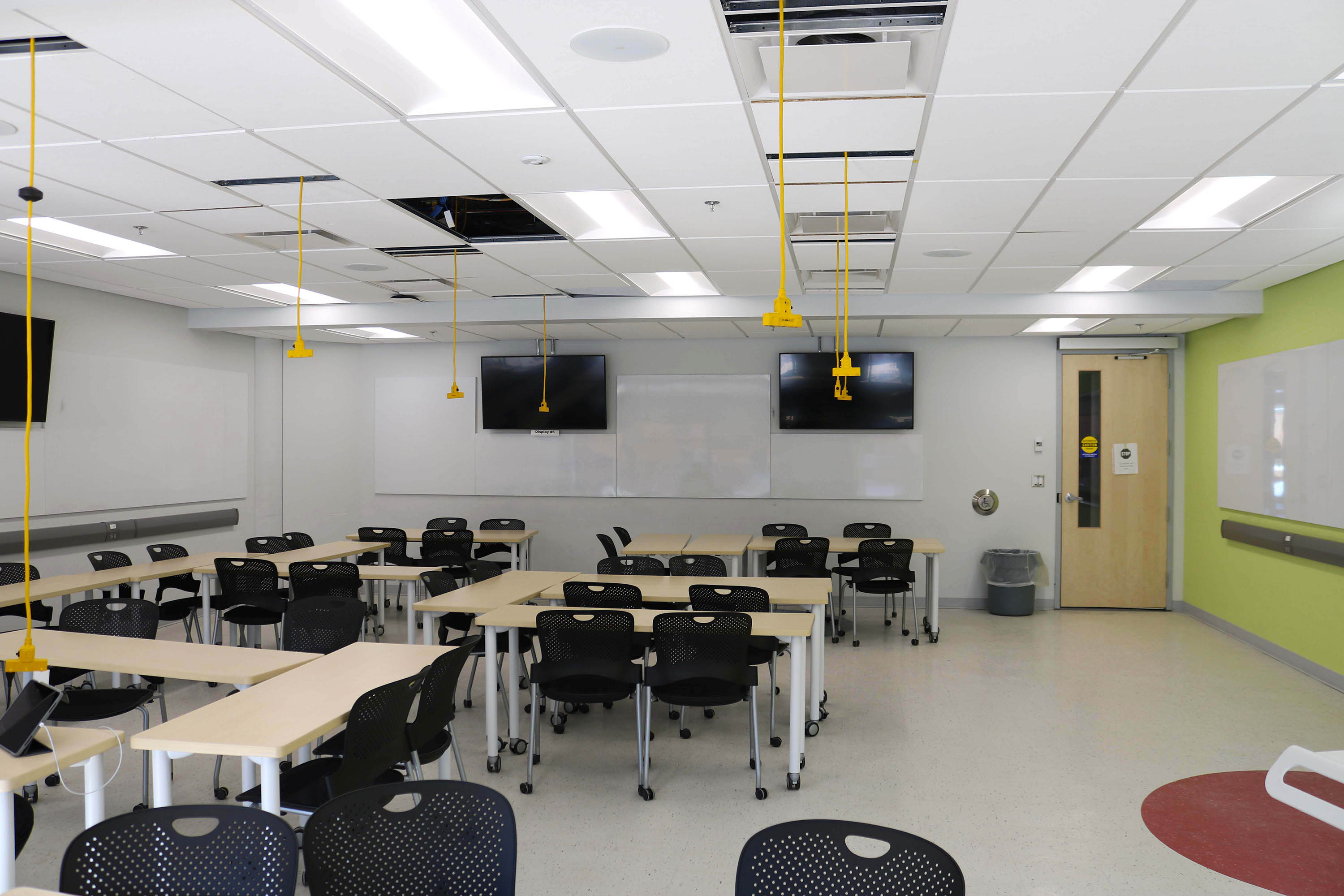 Photo of room C150 - side view 